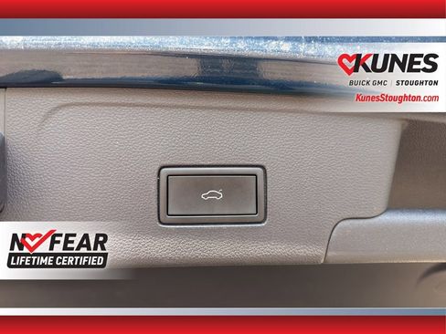 Used 2021 Volkswagen Atlas Cross Sport SE w/ Panoramic Sunroof Package image 46