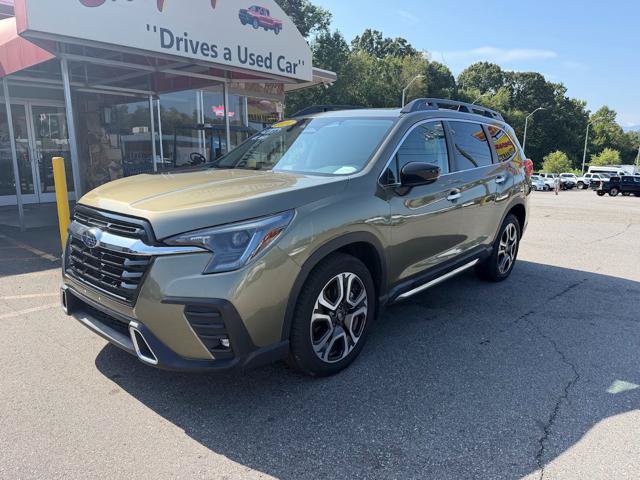 Used 2024 Subaru Ascent Touring AWD/4WD image 1