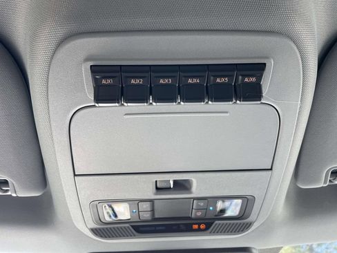 New 2026 Ford F250 XL w/ STX Appearance Package AWD/4WD image 6