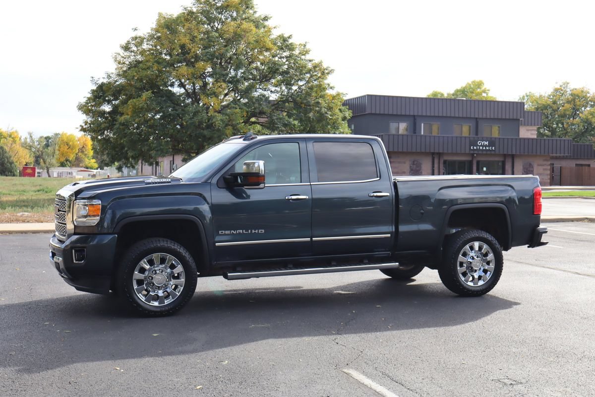 Used 2019 GMC Sierra 2500 Denali AWD/4WD image 10
