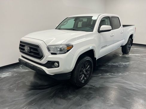 Used 2021 Toyota Tacoma SR5 image 15
