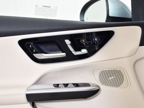 New 2026 Mercedes-Benz GLC 300 4MATIC image 19