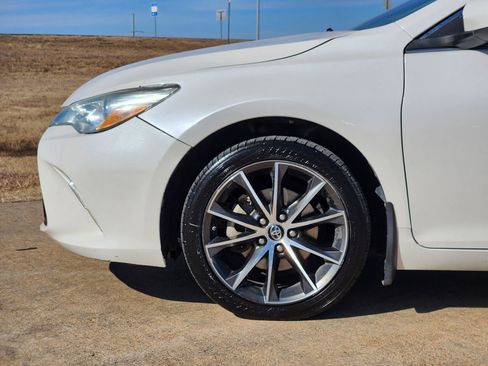 Used 2017 Toyota Camry LE image 13