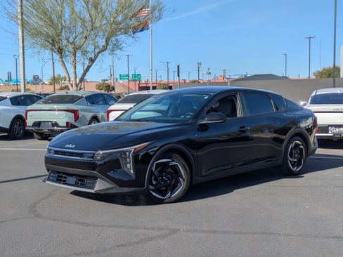 Certified 2025 Kia K4 EX image 31