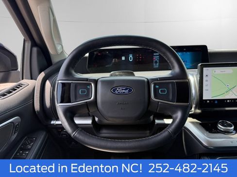Certified 2026 Ford Expedition Max Platinum w/ Driver's Package AWD/4WD image 13
