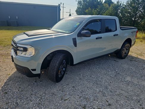 Used 2024 Ford Maverick XL FWD image 8