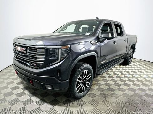 Used 2023 GMC Sierra 1500 AT4 w/ AT4 Premium Package AWD/4WD image 7