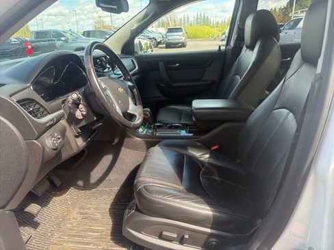 Used 2016 Chevrolet Traverse LT AWD/4WD image 8
