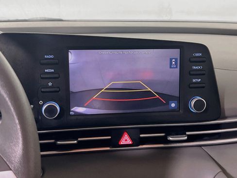 Used 2023 Hyundai Elantra SEL FWD image 13