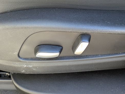 Used 2022 Cadillac XT5 Luxury image 13