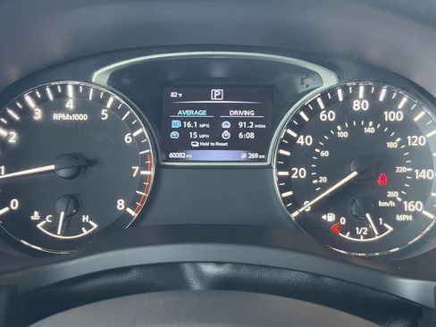 Used 2017 Nissan Pathfinder S FWD image 29