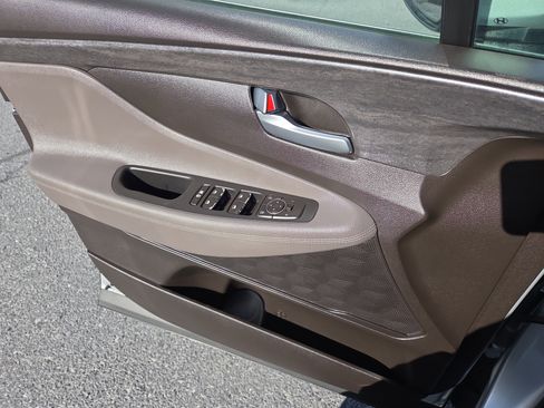 Used 2019 Hyundai Santa Fe SE image 14