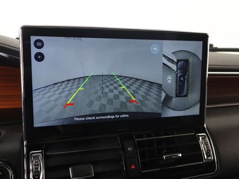 Used 2022 Lincoln Navigator Reserve AWD/4WD image 6