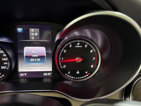 Used 2019 Mercedes-Benz GLC 300 4MATIC image 16