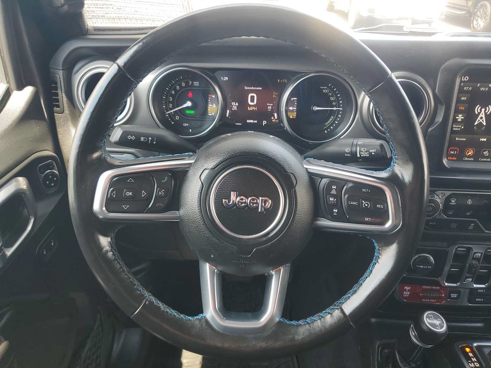 Used 2023 Jeep Wrangler Unlimited Rubicon 4xe AWD/4WD image 15