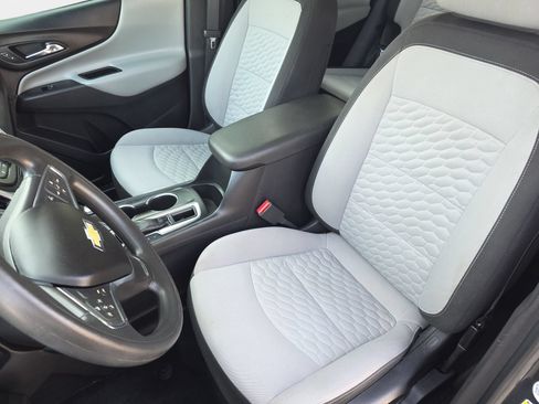Used 2020 Chevrolet Equinox LS w/ LS Convenience Package FWD image 14