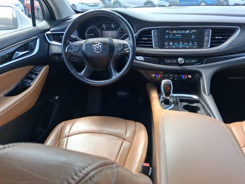 Used 2018 Buick Enclave Essence FWD image 22