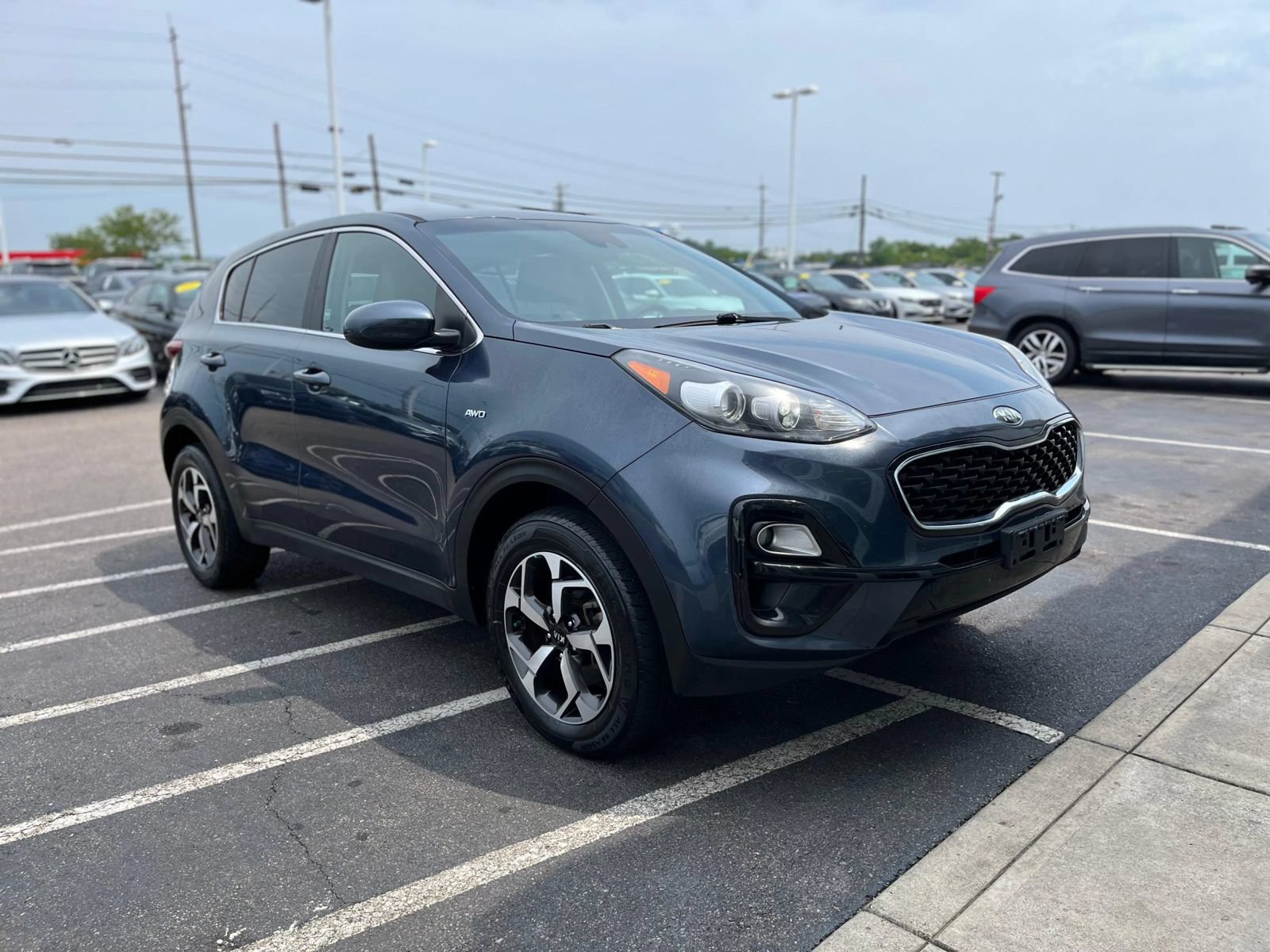 Used 2021 Kia Sportage LX AWD/4WD image 3