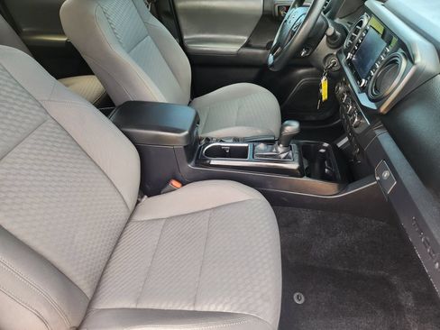 Used 2023 Toyota Tacoma SR AWD/4WD image 19