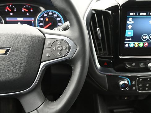 Certified 2023 Chevrolet Traverse LT FWD image 19