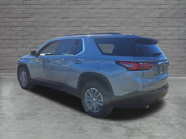 Used 2023 Chevrolet Traverse LT FWD image 3