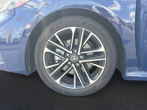 Used 2026 Toyota Camry XLE FWD image 9
