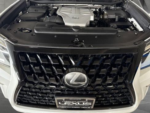 Used 2020 Lexus GX 460 Premium w/ Premium Package AWD/4WD image 25