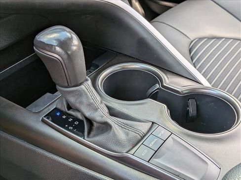 Certified 2022 Toyota Camry SE w/ Convenience Package FWD image 12