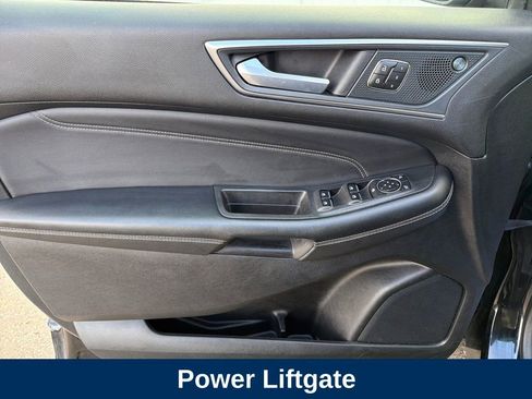 Used 2024 Ford Edge Titanium image 12