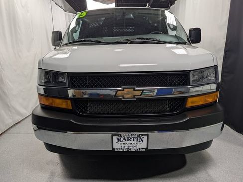 Certified 2025 Chevrolet Express 2500 w/ Driver Convenience Package RWD image 8