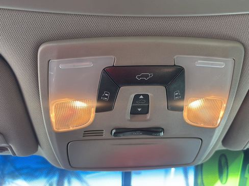 Used 2016 Toyota Sienna XLE w/ XLE Navigation Package image 17