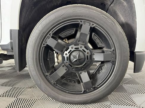 Used 2018 GMC Canyon Denali image 46