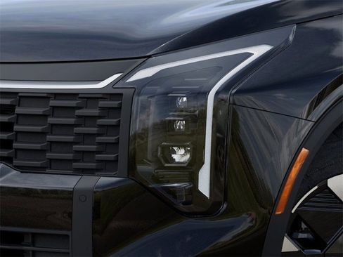 New 2026 Kia Sportage LX image 13