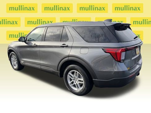 New 2026 Ford Explorer Active image 5
