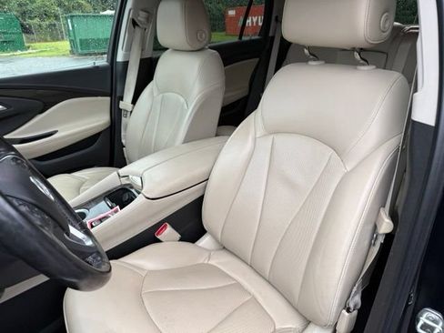 Used 2020 Buick Envision Essence FWD image 13