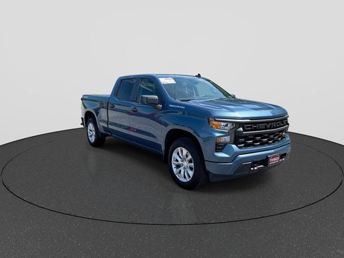 Used 2024 Chevrolet Silverado 1500 Custom AWD/4WD image 2