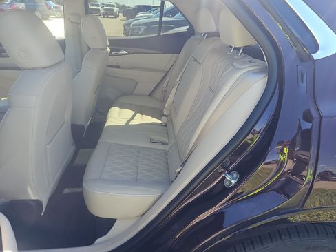 Used 2023 Buick Envision Avenir FWD image 13