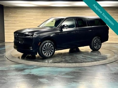 Used 2025 Lincoln Navigator L Black Label AWD/4WD image 5