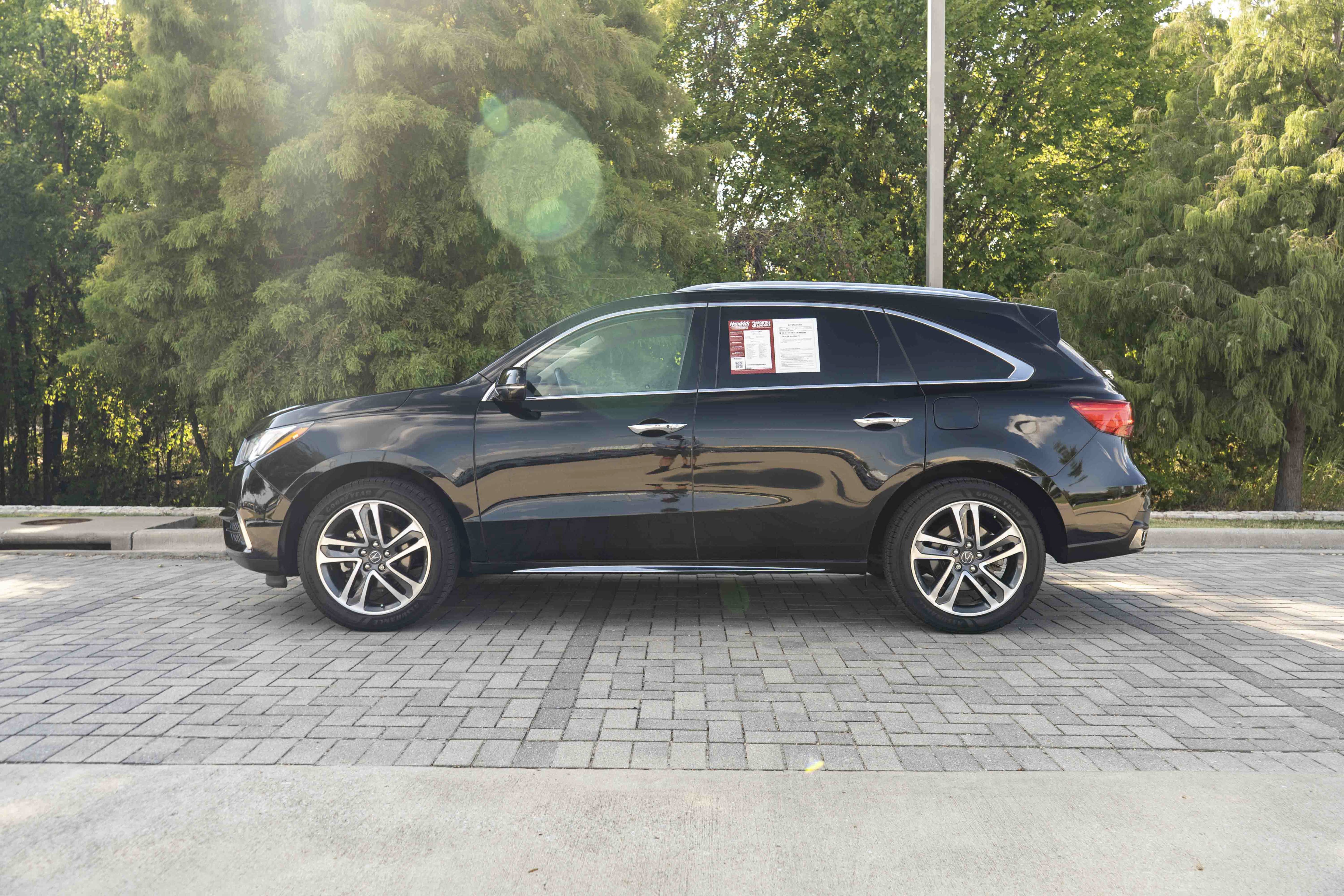 Used 2018 Acura MDX w/ Advance Package FWD image 5