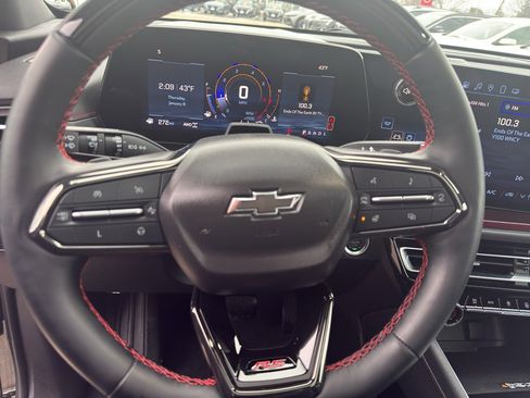 Used 2024 Chevrolet Traverse RS w/ LPO, Floor Liner Package image 17