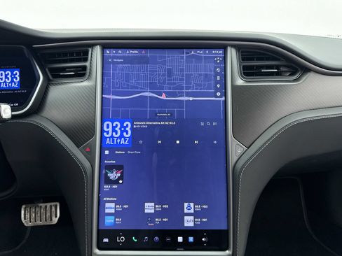 Used 2021 Tesla Model S Performance AWD/4WD image 5