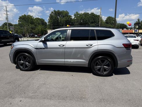 Used 2021 Volkswagen Atlas SE w/ Panoramic Sunroof Package image 4