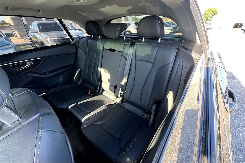 Used 2023 Audi Q8 Prestige w/ Prestige Package AWD/4WD image 34