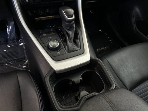 Used 2021 Toyota RAV4 XSE AWD/4WD image 16