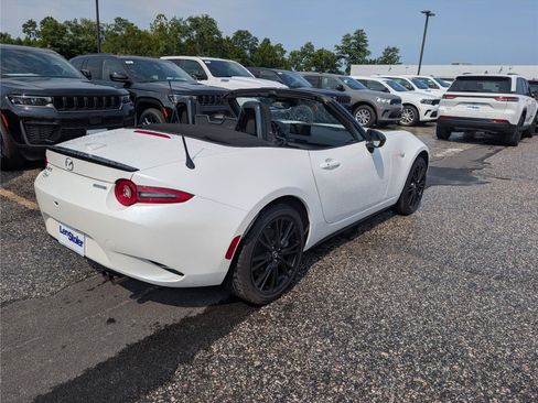Used 2025 MAZDA MX-5 Miata Club RWD image 7