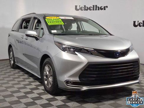 Certified 2024 Toyota Sienna XLE FWD image 1