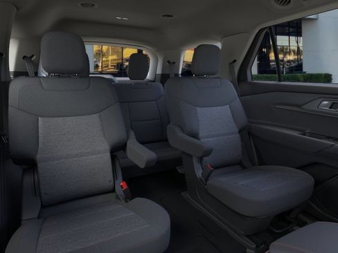 New 2026 Ford Explorer Active RWD image 11