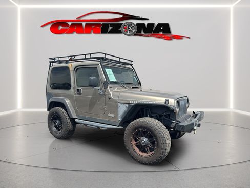 Used 2005 Jeep Wrangler Rubicon AWD/4WD image 2