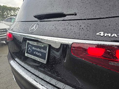 New 2026 Mercedes-Benz GLS 450 4MATIC image 15