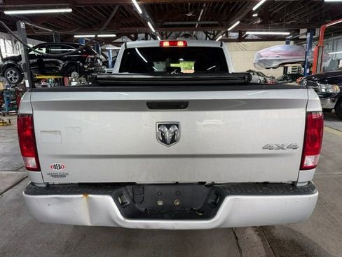 Used 2018 RAM 1500 Express w/ Express Value Package AWD/4WD image 3